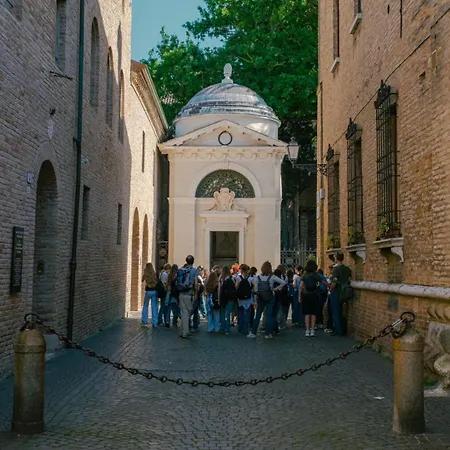 Domus Dantis - Italian Homing * Ravenna