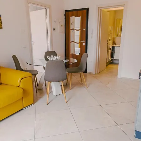 Appartamento Domus Dantis - Italian Homing Ravenna