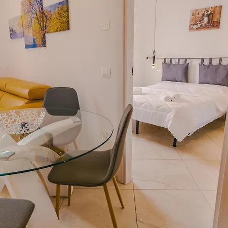 Domus Dantis - Italian Homing Appartamento