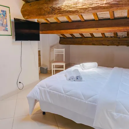 Appartamento Domus Dantis - Italian Homing *