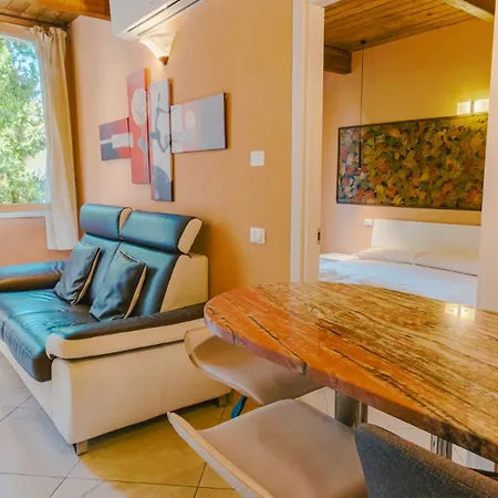 Apartamento Domus Dantis - Italian Homing Rávena